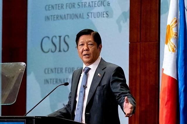 马科斯确实“怂了”，70分钟的演讲没敢提中国，南海二字都不敢明说，跑了一趟美国学乖了