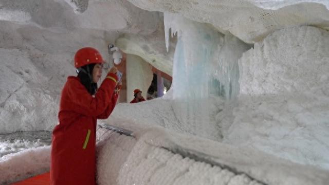 建德的清凉奇遇：“江南大冰洞”零下八度