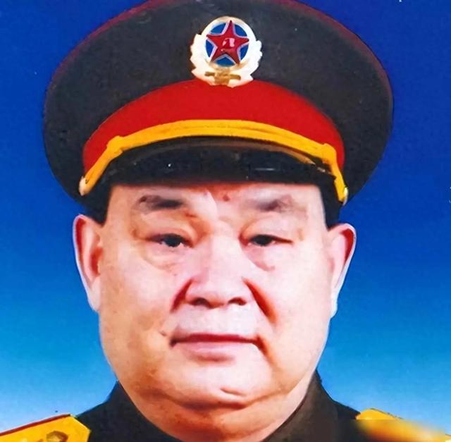 成都军区副司令，在西藏视察时遇难，享年63岁，司令员因此被免职