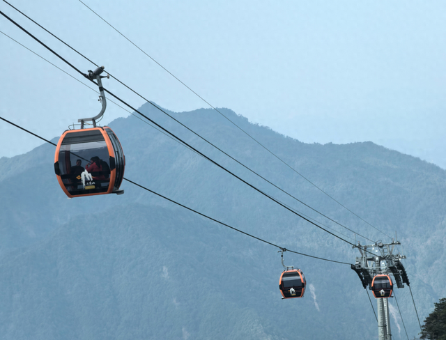 10分钟直线穿越，三清山港首索道这条“捷径”太香了