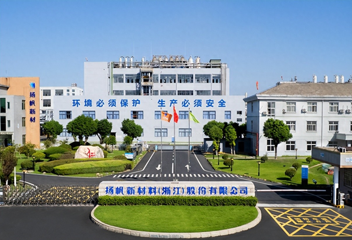 扬帆新材:2025年业绩扭亏为盈,核心产品量价齐升成关键引擎