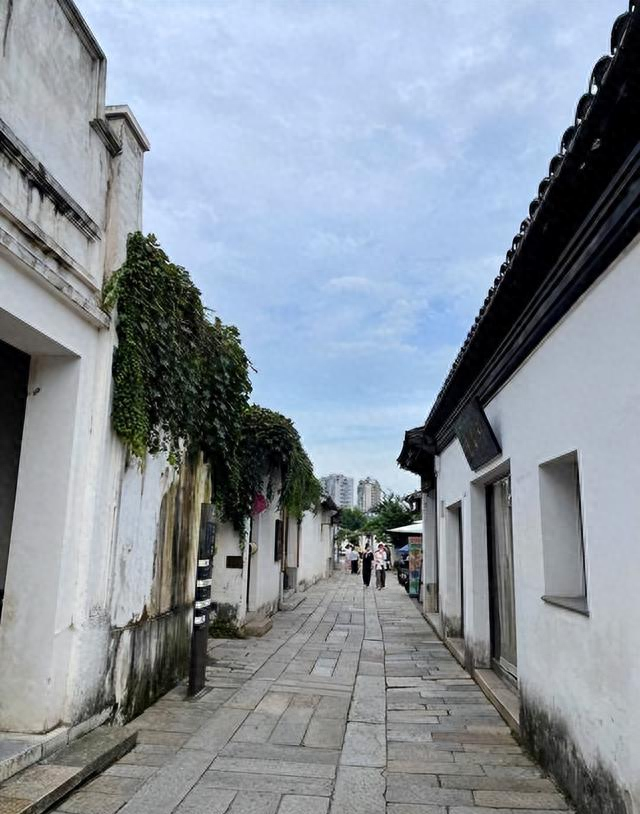 江苏 没想到，无锡也没想到，如今的中国常州，已成为全国的焦点！