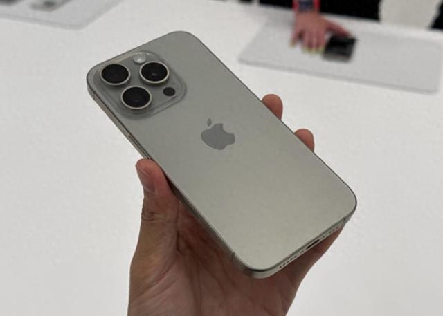 苹果iPhone信号差，可能要成为历史了？