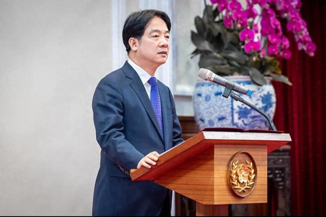 出事了！美国对赖清德出手！危机之下赖清德想到了一个人！