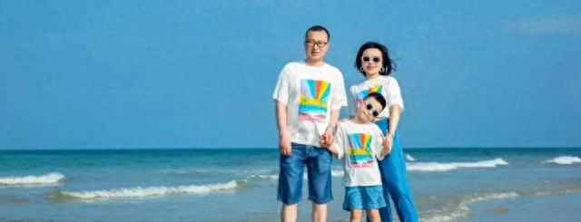 变色小恐龙游戏攻略（催吼孩子专注是误区右脑才是宝藏）