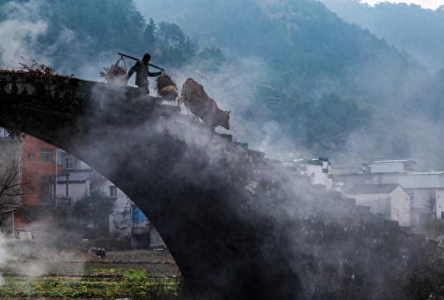 昆明没想到，贵阳也没想到，如今的中国青州，已成为全国焦点