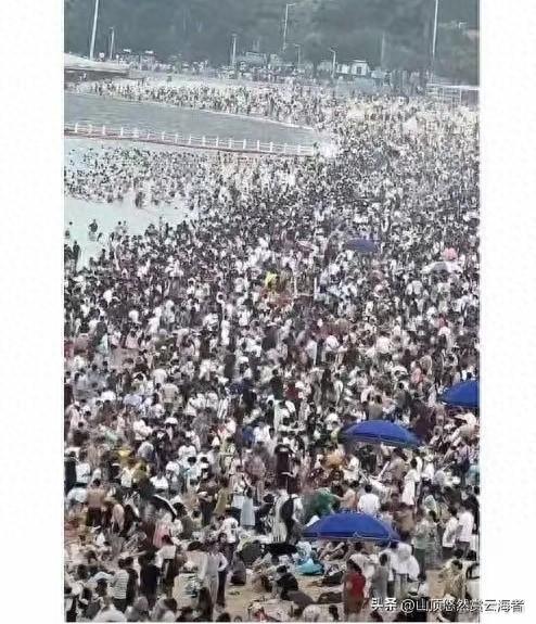 国庆景区挤爆了，老板们却在哭：热闹是游客的，我只亏得底朝天