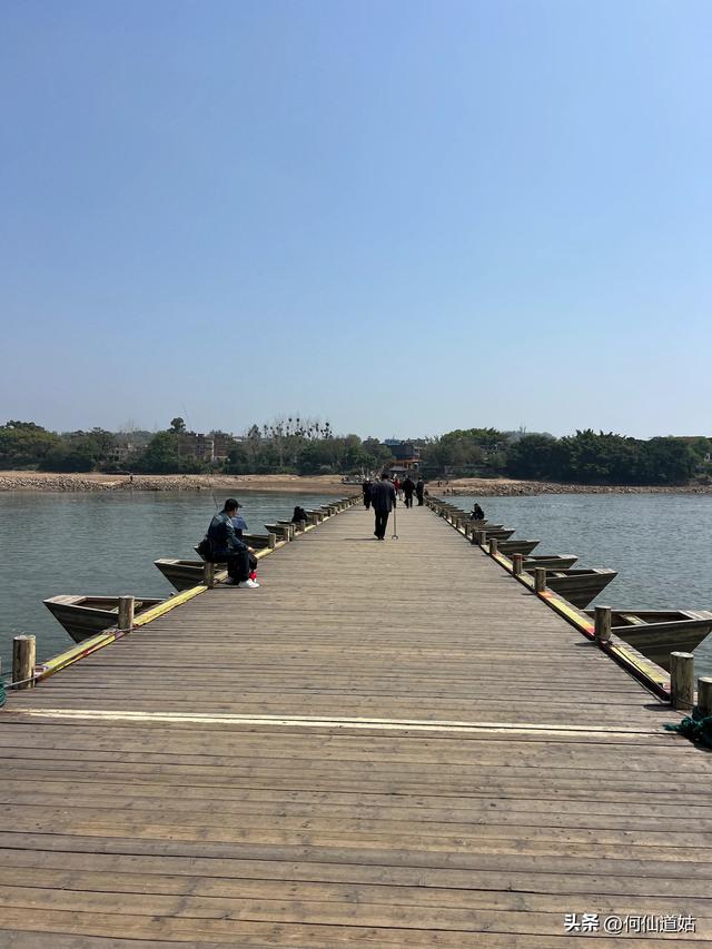 赣州建春门浮桥，江西一绝，属于国宝
