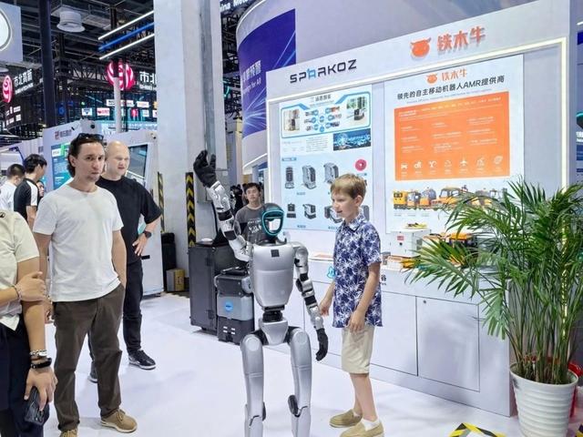 2025世界人工智能大会上，长三角这一科创园区的展台火了！