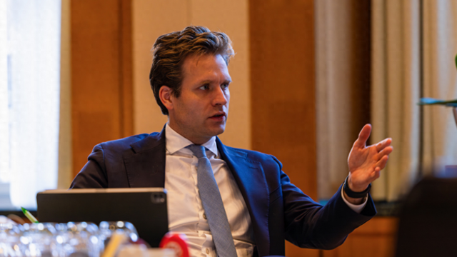 荷兰下周派人来华面谈，中方把丑话说在前头，拒绝认错注定谈不拢