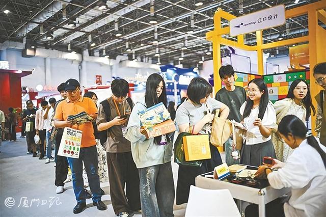 品鉴文创、集章打卡、VR探险......到文博会来场文旅奇遇！