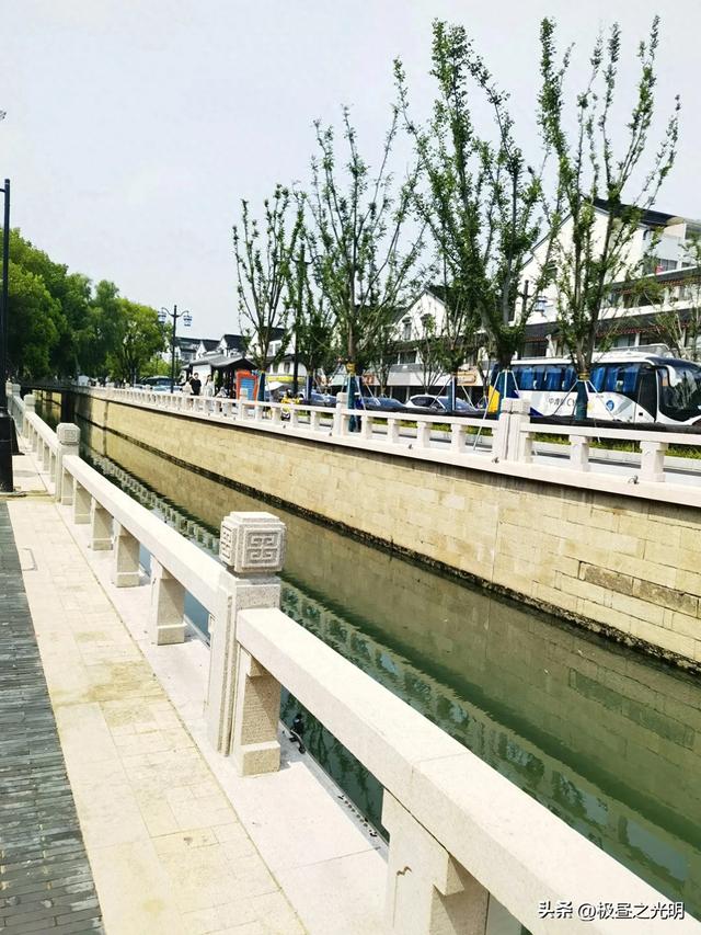 苏州的荷花市集