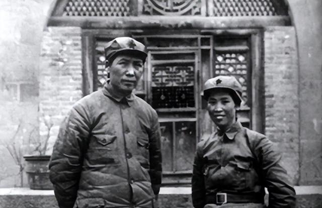 毛主席和贺子珍走到一起时，杨开慧还在世，毛主席为何会这样做？