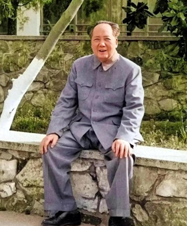 毛家唯一的百岁老人毛远耀，长相神似伟人，晚年特批享副部级待遇