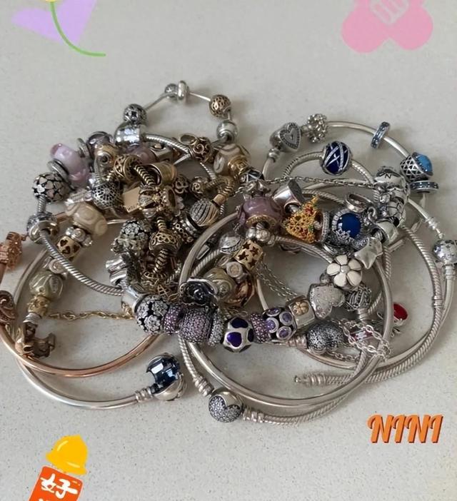 曾经重金买回来的东西，如今再看，已经沦为“时代的眼泪”