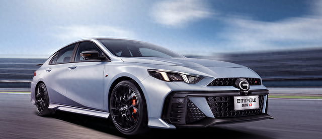 新手必看！居家瑜伽这五动作	，开启健康生活