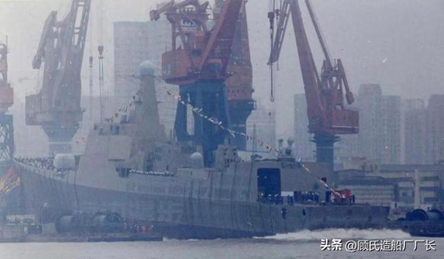 让中国海军军迷扬眉吐气的脊梁，人民海军052D型导弹驱逐舰的故事