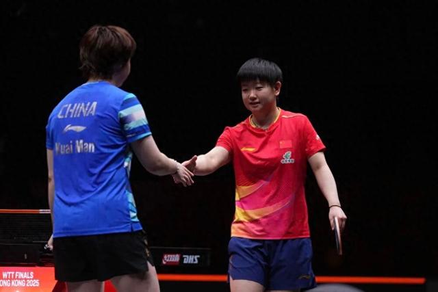 孙颖莎王楚钦先后退赛，伤情披露：孙颖莎脚踝扎绑带仍不适，王楚钦背部不太能动得了