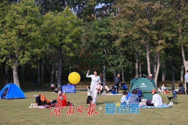 露营休憩享受周日好时光