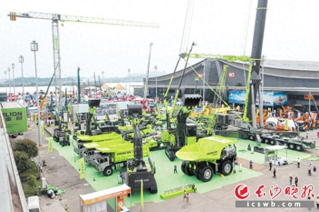 钢铁巨人小游戏攻略（实用攻略带你玩转机甲盛宴）