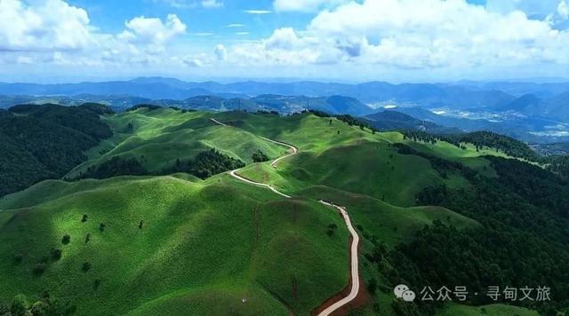 暑假带娃徒步+露营！昆明必去的6个高山草原，凉爽舒心，星空野餐两不误！
