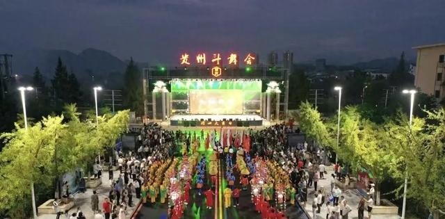 悦遵义・享暖冬 | 倒计时5天，2025贵州斗舞会年终盛典重磅来袭！！！