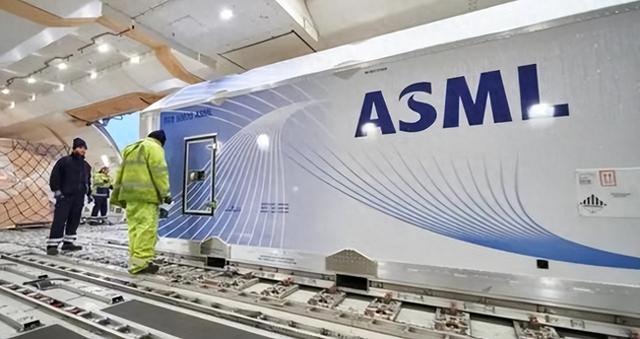 用完就丢？荷兰成背锅侠，美媒：对中国光刻机禁令全是荷兰所为