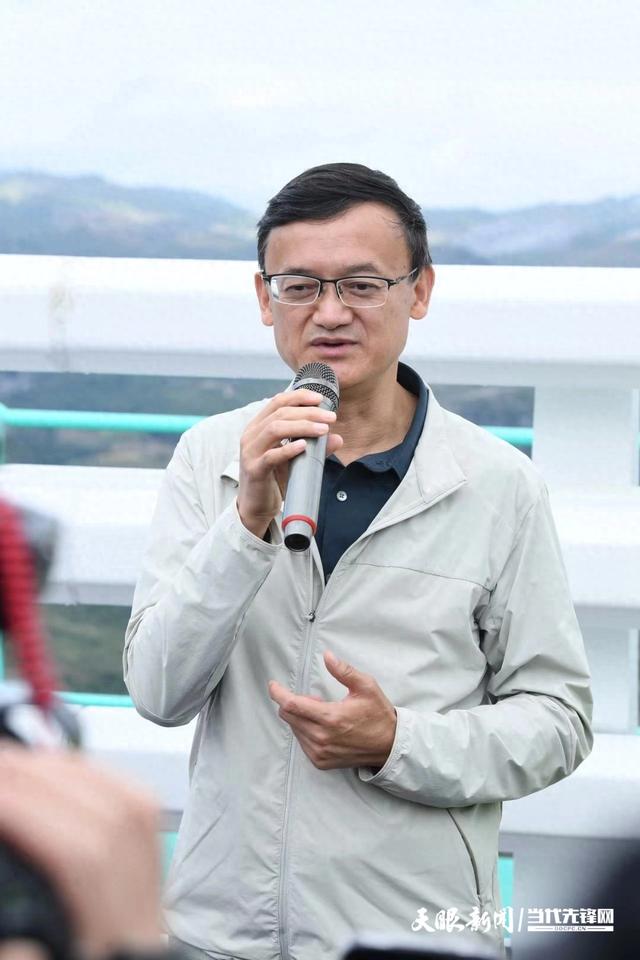 天眼专访｜贵州省交通运输厅总工程师许湘华：跳出“先建桥再搞旅游”的传统思维建好花江峡谷大桥