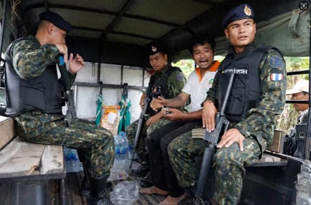 这两地刚停火又开打，“特朗普和平”成了笑话 | 京酿馆