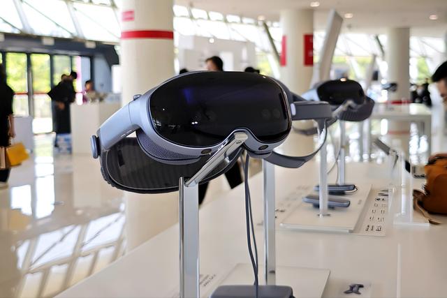 vivo Vision亮相未发售，押注MR头显是一门好生意吗？