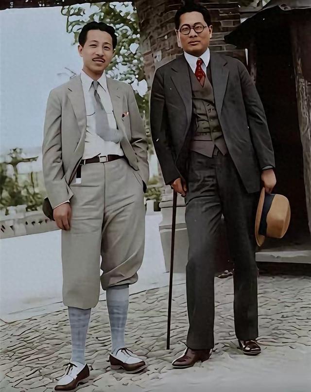 三十年代张学良与宋子文合影，少帅长裤窝进长筒袜当时最新潮穿搭