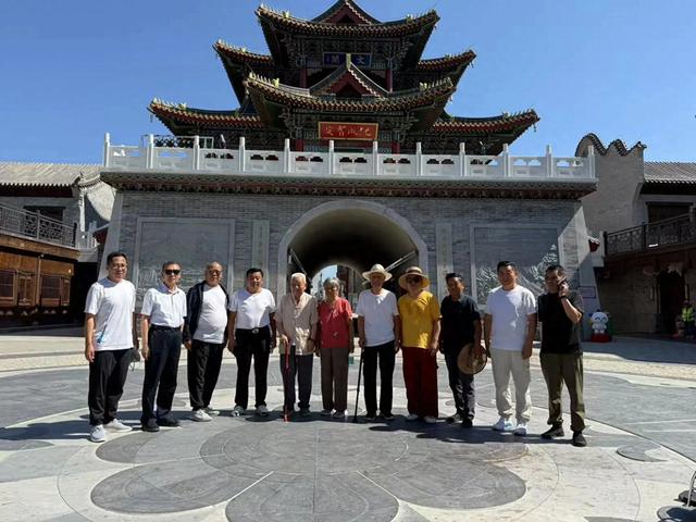 王衍村：溱洧水城游记