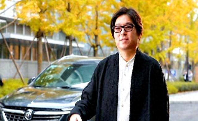 26天瘦26斤的高晓松，瘦下来更加自信，过着文人雅士般的生活