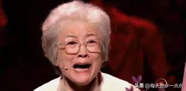 9月刚过仅5天，国家一级演员宋春丽，就给娱乐圈演员敲响警钟