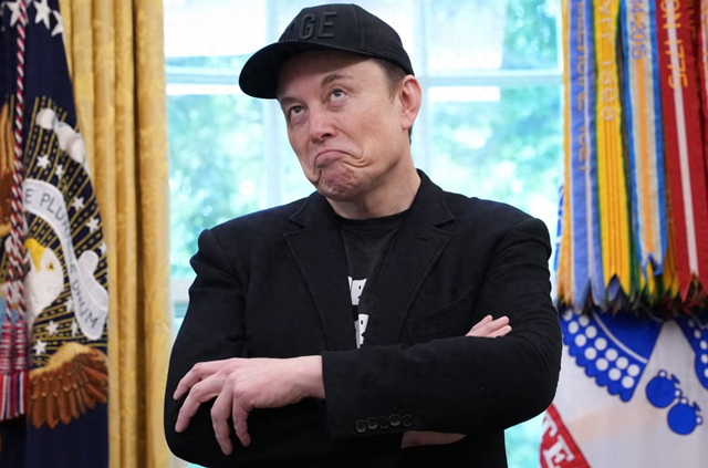 马斯克获万亿薪酬，年均收入比全美建筑工收入总和高460亿美元