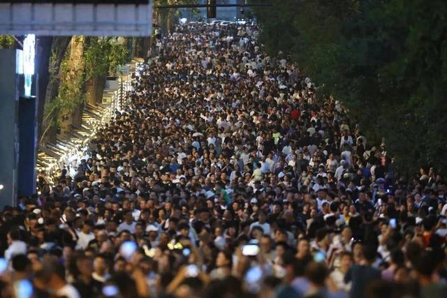 艺术展演！主题烟花秀！篝火晚会！长春这个假期太热闹了