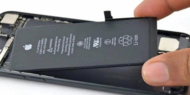 8000mAh 手机电池，说明了什么？