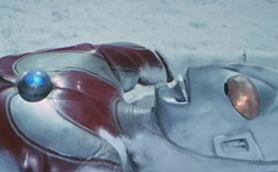 奥特曼对战恐龙真的（列文虎克就是本人迪迦奥特曼中仅仅01秒的穿帮镜头被我发现了）