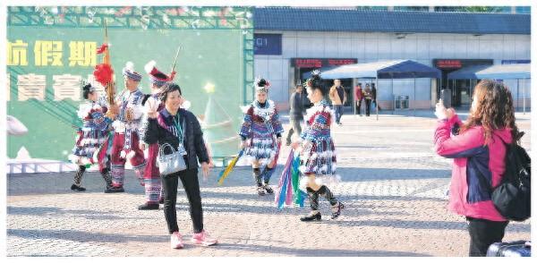 “冬游桂林”迎新专列抵达桂林