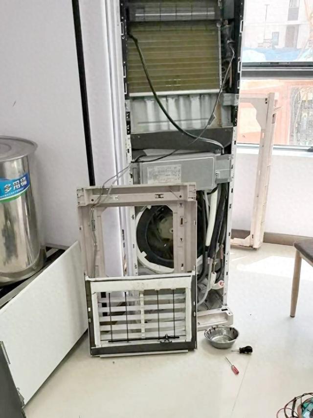 空调漏水是什么原因请维修多少钱（空调内机漏水别再加氟了常见原因有5种）