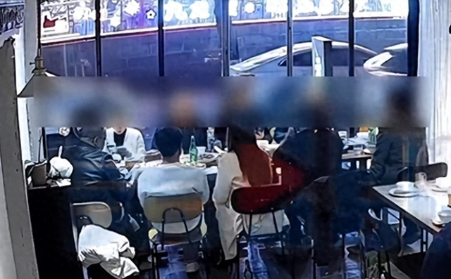 10人聚餐9人开溜后续：组局者失联，当事人反悔，下场大快人心