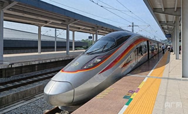 发现最美铁路丨轨辙上的通途是连接红色与文化的根脉