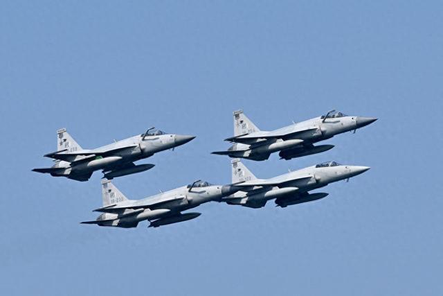 “枭龙”飞向阿拉伯，叙利亚为啥不买？没拿到手就会被以色列摧毁