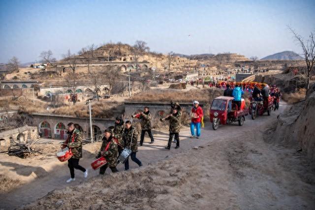 延安又一千年古镇火了，特色胜过阳朔，门票免费却少有人知道。