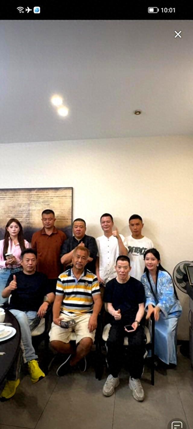 沈巍观察60：让沈圈如临大敌的刘小飞频繁亮相，究竟剑指何方？