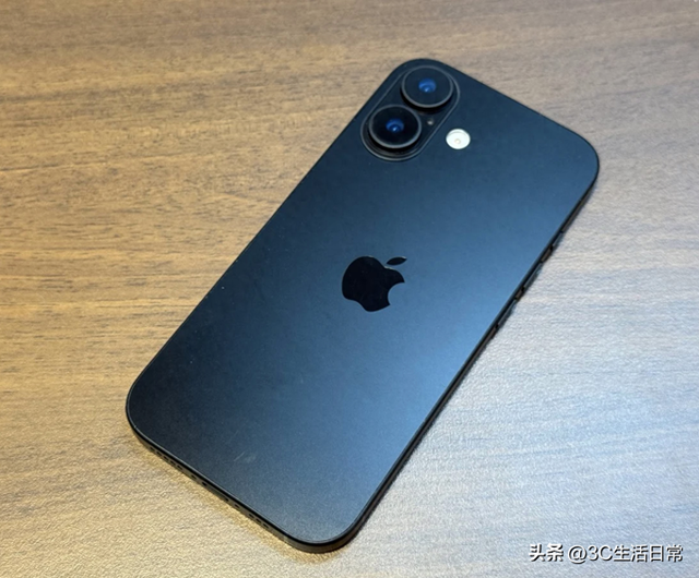 苹果iPhone 17 四款新机外观提前看：超薄 Air、Pro，细节亮点一次看