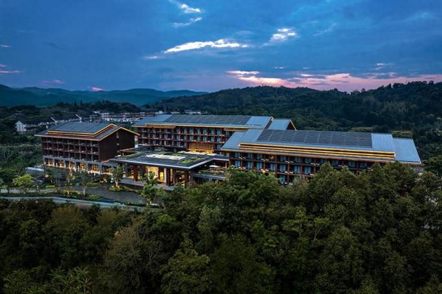 景迈六时康养度假酒店：藏于千年茶山的“顺时养身”秘境
