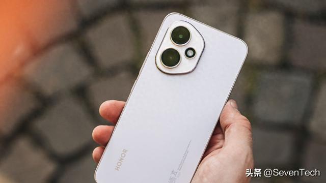 续航新标杆？荣耀神秘中端机电池容量爆料，超越Magic8旗舰