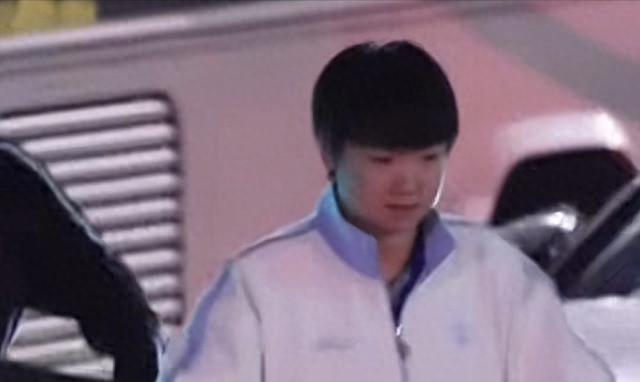 北京大满贯结束，孙颖莎和王楚钦行程曝光 两人中秋祝福衣服太搞笑