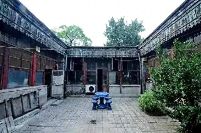 帮我卖房的妹子，卖了5次没卖掉，最后她说：房不卖了，我住进来